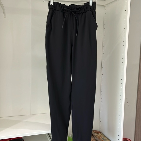 Lululemon jogging pants black women’s size 4 - Picture 1 of 8